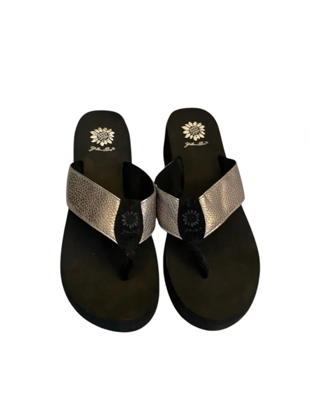 Y2K 90s Yellow Box flip flops silver metallic  pebbled straps platform Thongs - Picture 5 of 11